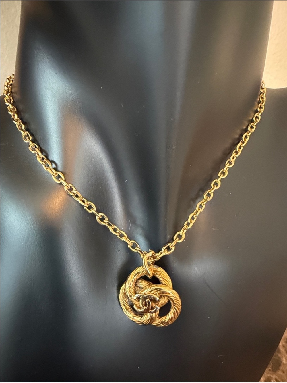 Chanel Gold-Tone Knot Pendant And Chain Necklace - Women's Jewelry